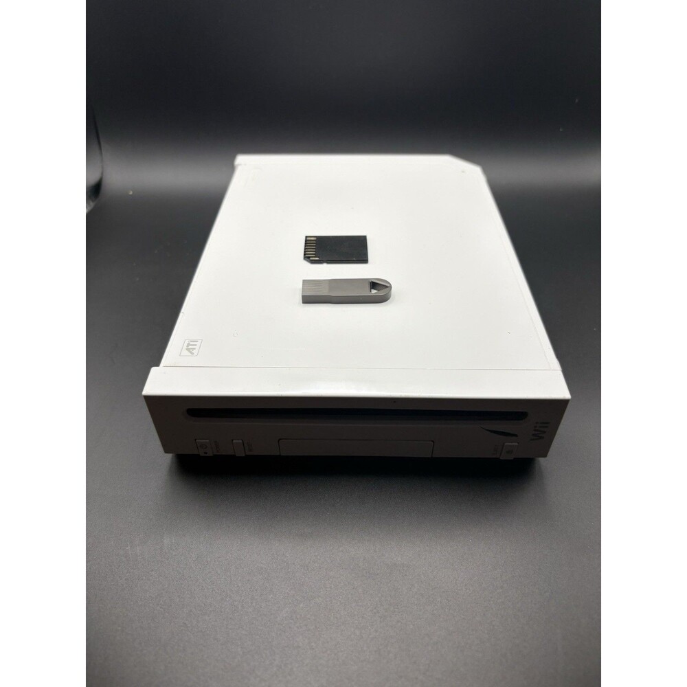 Nintendo Wii RVL-001 Modded Homebrew GameCube Compatible USB Setup Console Only